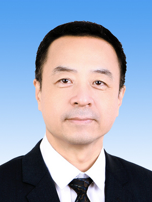 崔士鑫，男，漢族，1966年9月生，研究生學(xué)歷，中共黨員，現(xiàn)任人民日報社副總編輯兼機(jī)關(guān)黨委書記。