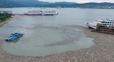 湖北秭歸：三峽清漂